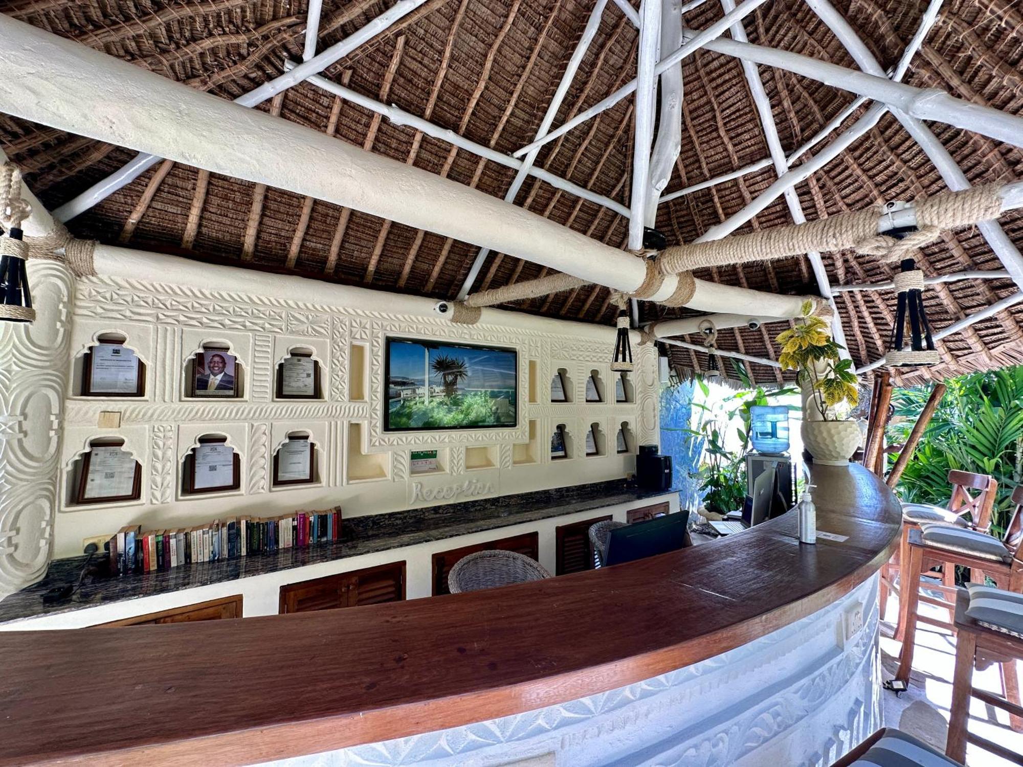 Amani Luxury Apartments Mombasa Exterior photo